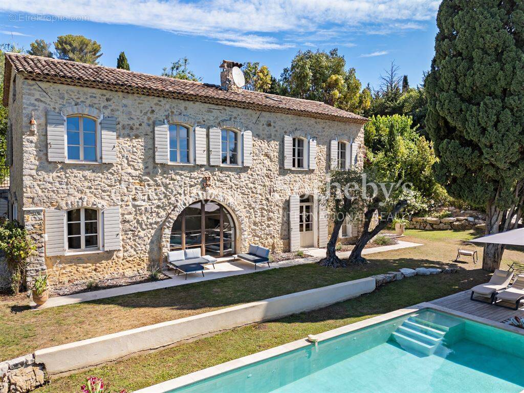 Maison à MOUGINS