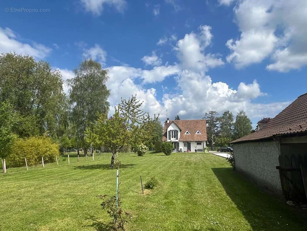 Maison à CONDE-SUR-VESGRE