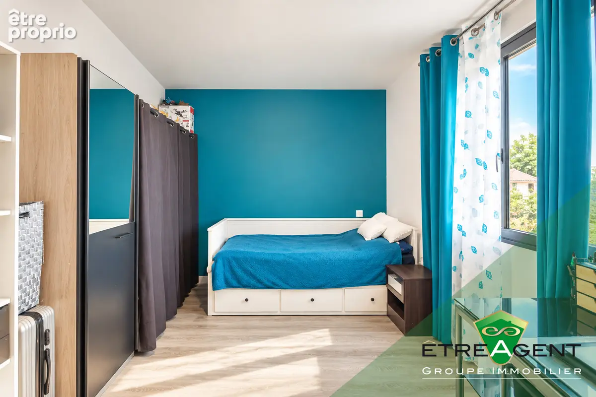 Maison SOLIERS - 123 m² - 4 chambres - photo 7
