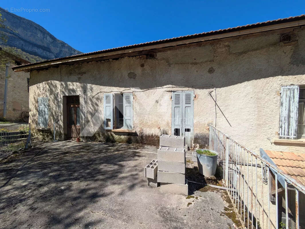 Maison à PONT-EN-ROYANS