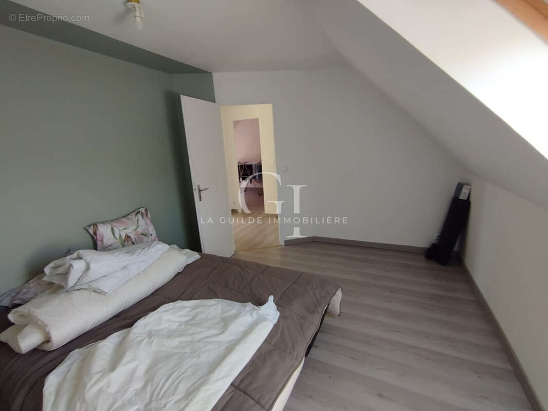 Maison 84 m² à Brion  - photo 7