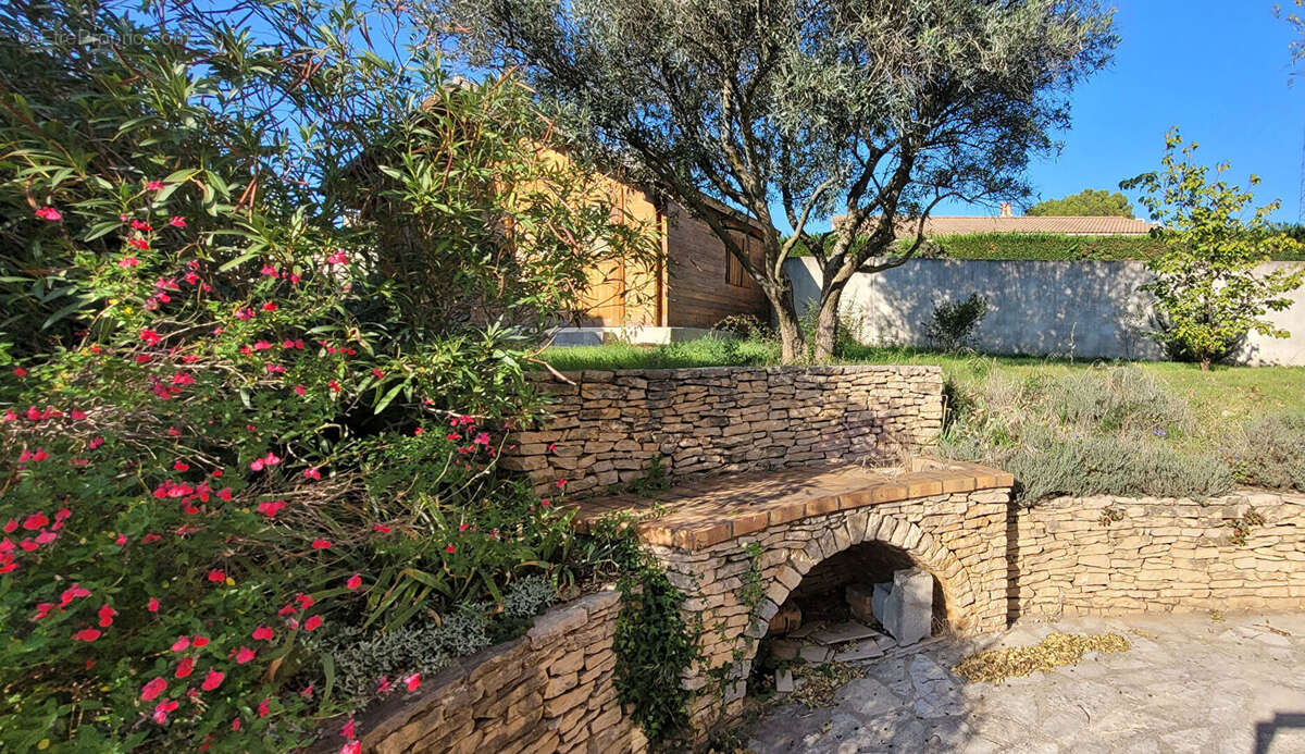 Maison à SAINT-PAUL-TROIS-CHATEAUX