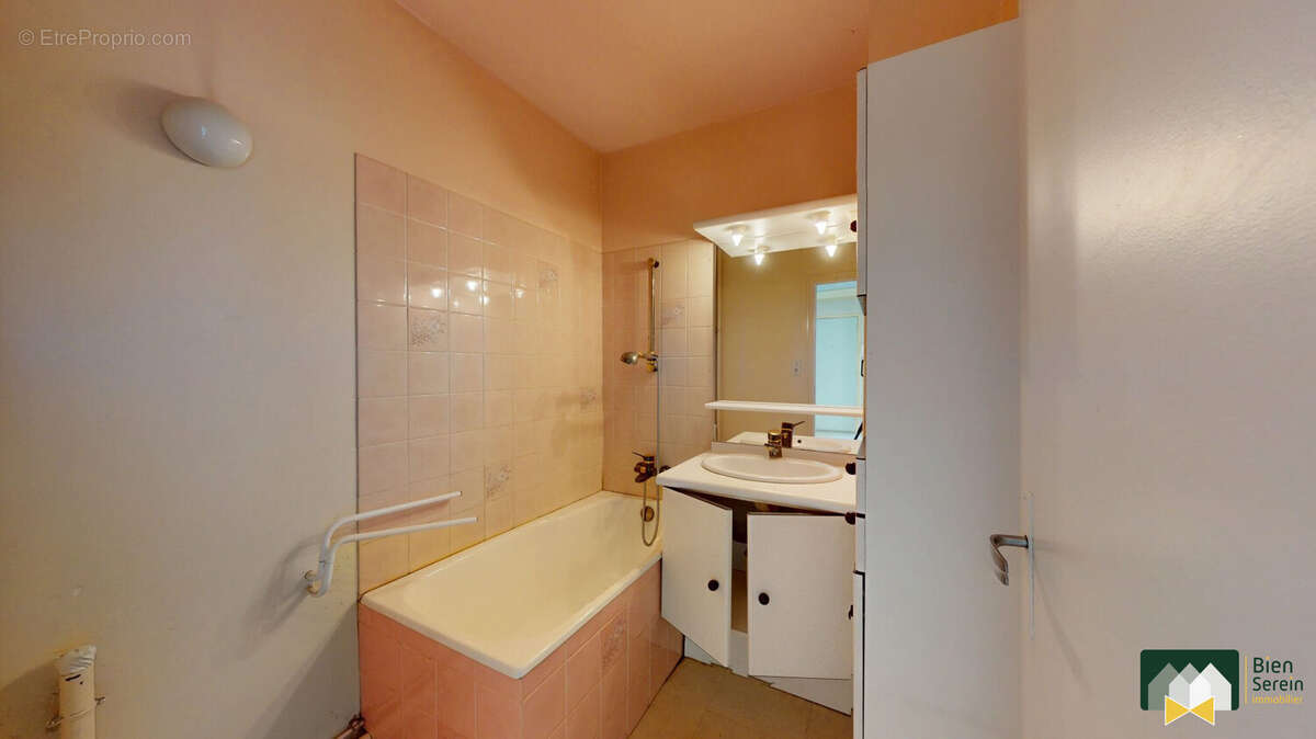 Appartement 54 m² à Chartres  - photo 6