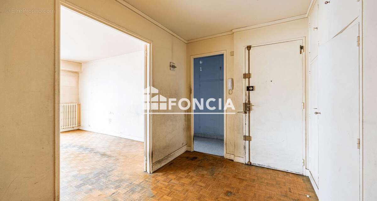 Appartement à PARIS-15E