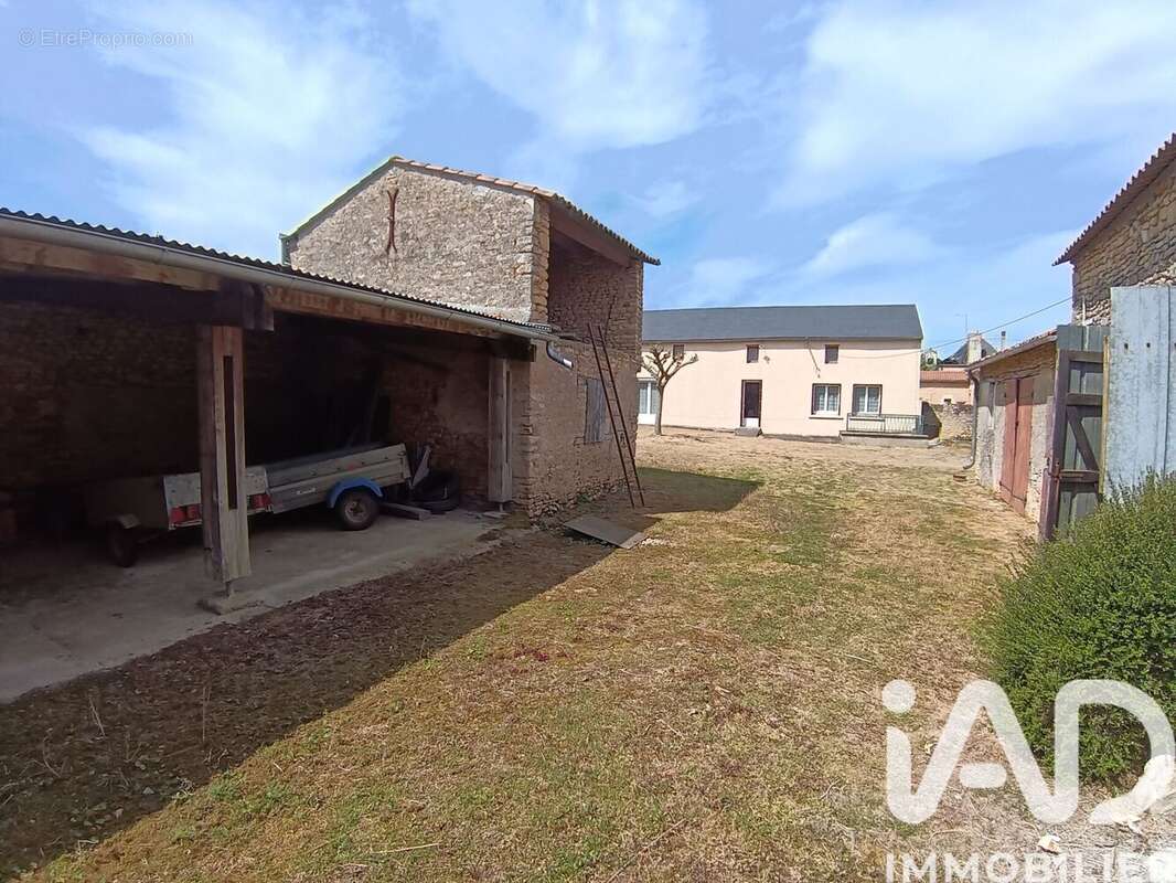 Photo 2 - Maison à SAINTE-VERGE