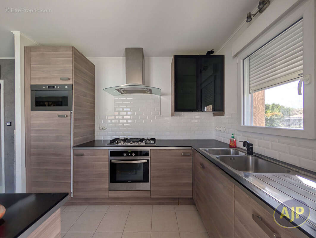 Maison à ROCHESERVIERE