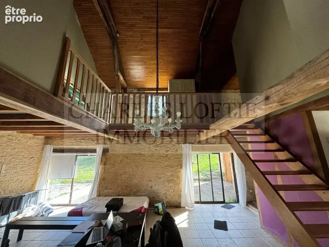 Charmante maison en pierre, grangette sur un plus de 2,5 ha de terrain - photo 4