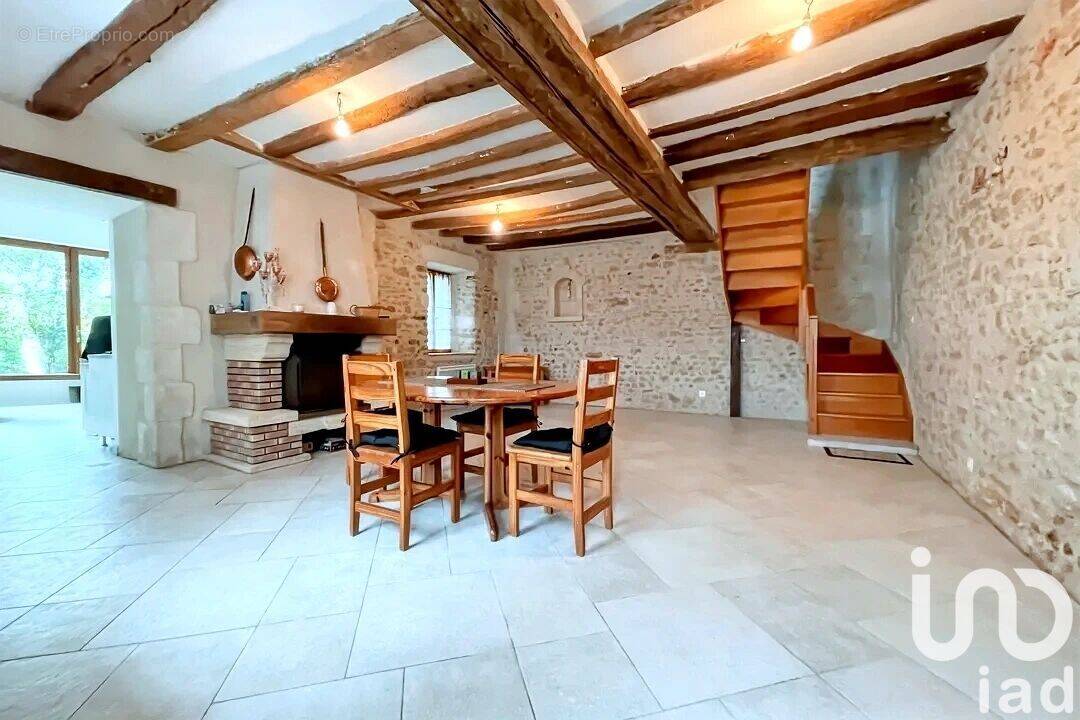 Photo 1 - Maison à SAOSNES