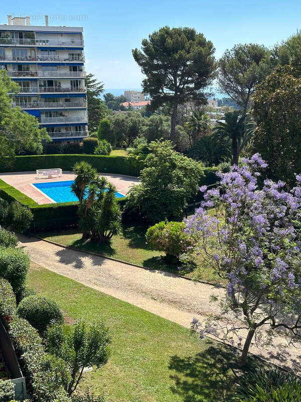 ANTIBES HAUTEUR, Beau 3 pièces de 64 m2 cave avec aperçu mer - photo 4