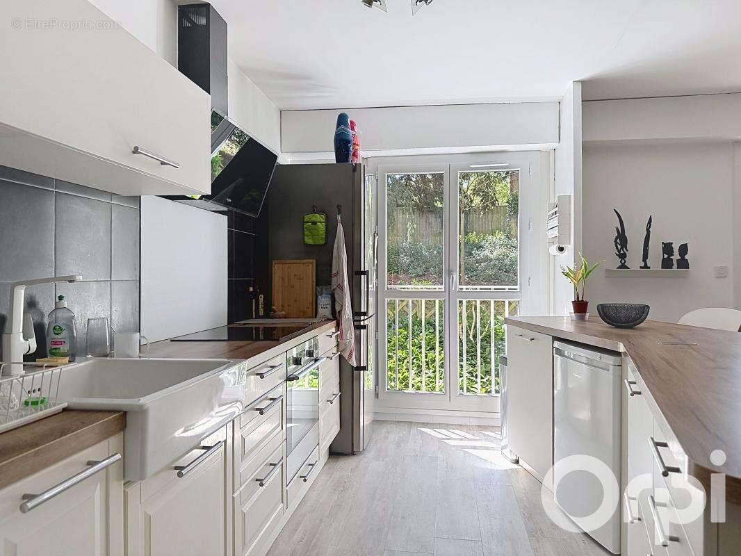Appartement à LES ULIS