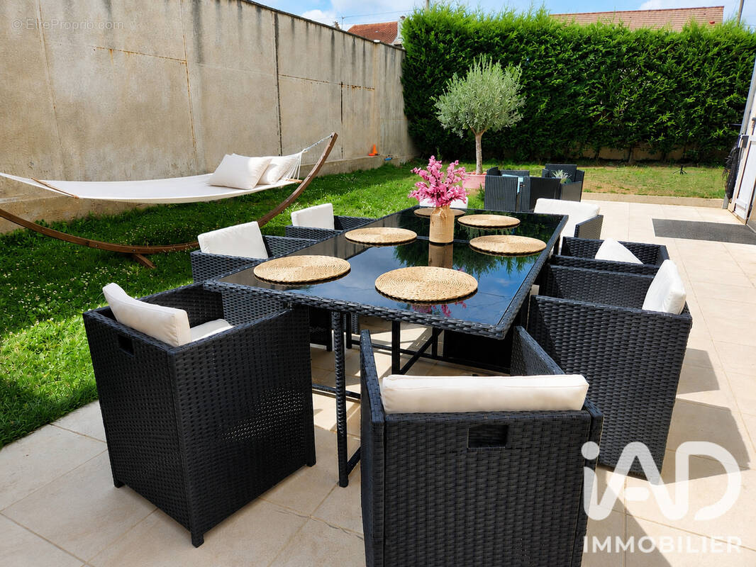 Photo 1 - Maison à LES MUREAUX