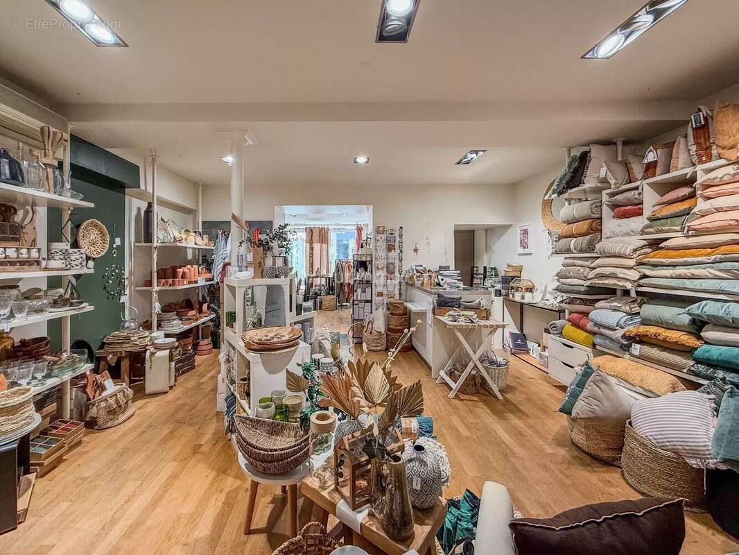 Commerce à DRAGUIGNAN