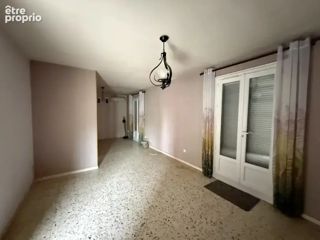 Maison de plain pied sur magnifique parcelle arborée - photo 15