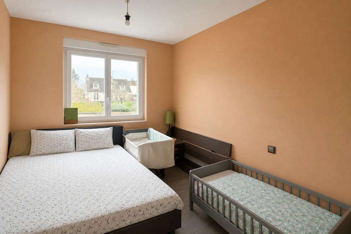 Appartement à YZEURE