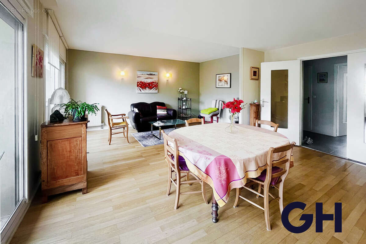 Appartement à LYON-8E