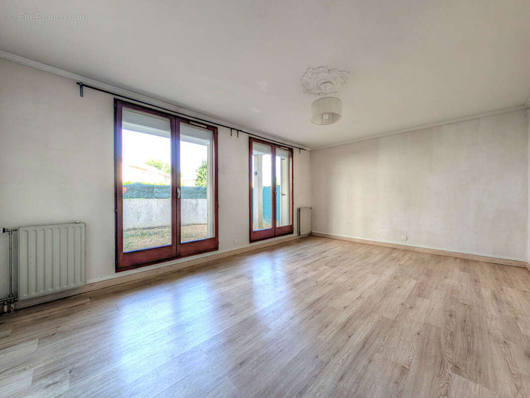 Appartement 3 pièces en Rez-de-Jardin - 61m² - BEZONS - photo 3