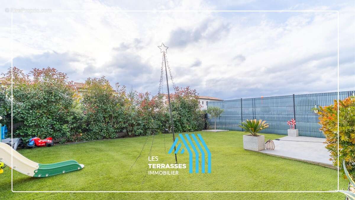 Maison à MONTELIMAR