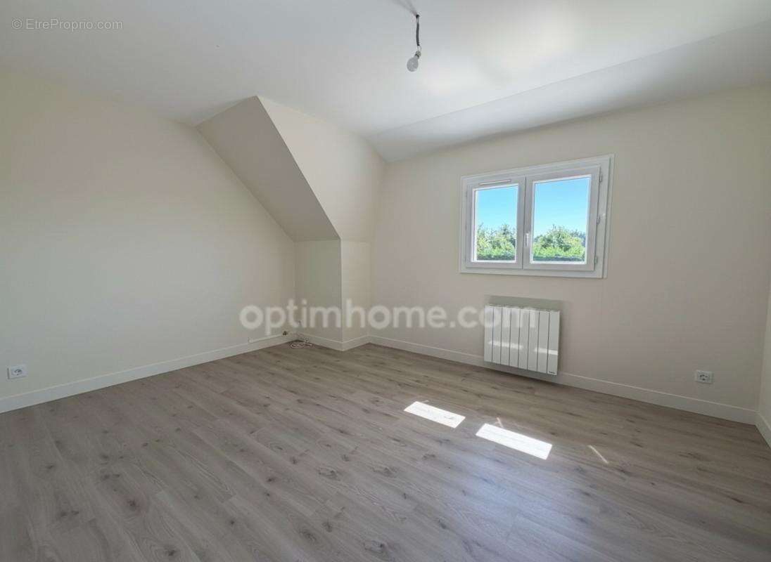 Maison familiale 4 chambres - vie de plain-pied, garage et grand jardin - Saint-Germain-de-Livet (14100) - photo 22