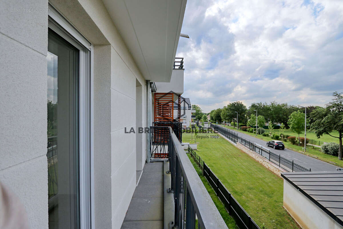 Appartement à EMERAINVILLE