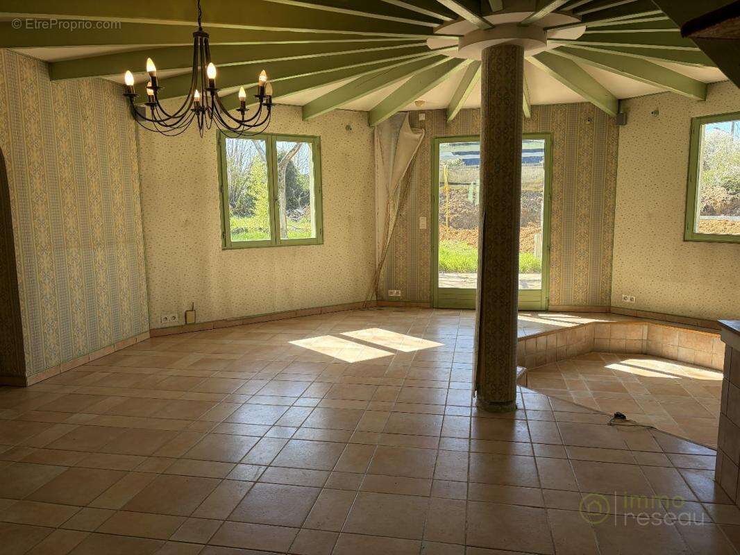 Maison à MURS-ERIGNE