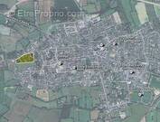 Terrain à LUE-EN-BAUGEOIS