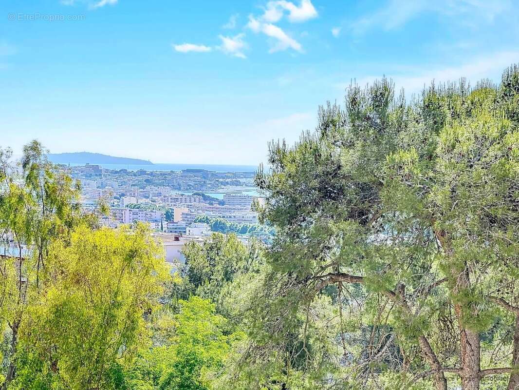 Appartement à CAGNES-SUR-MER