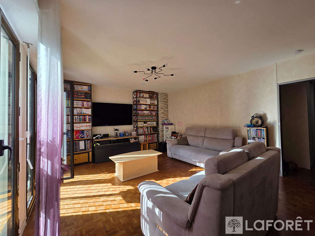 Appartement à GIF-SUR-YVETTE