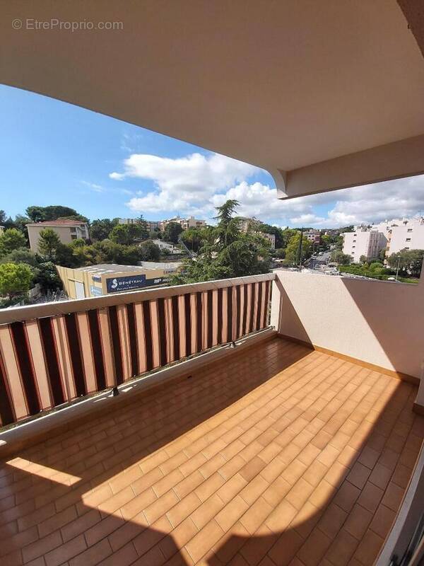   - Appartement à ANTIBES