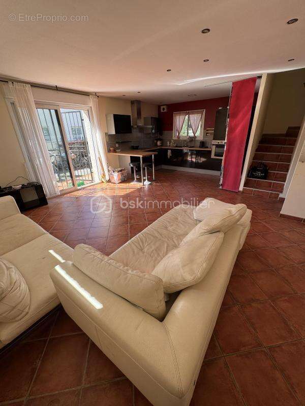 Maison à VILLENEUVE-LES-BEZIERS