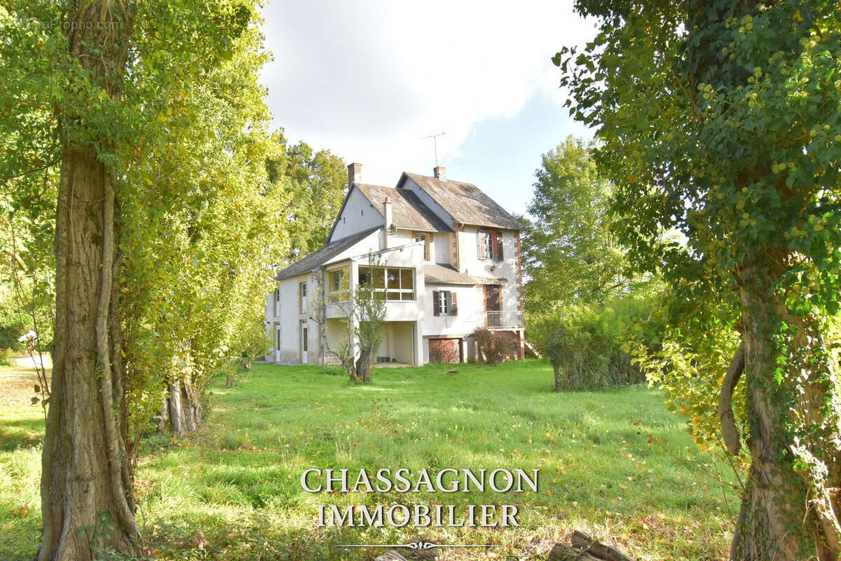 Maison à DORNES