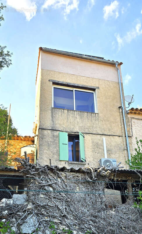 Maison de village T4 avec terrain de 300 m2 - photo 11