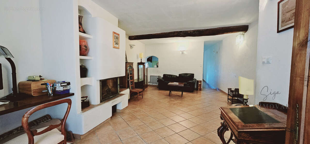 Appartement à LA CADIERE-D'AZUR