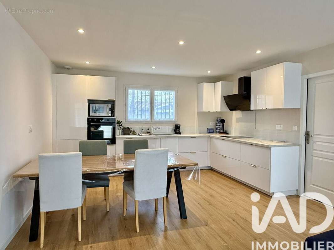 Photo 2 - Maison à LE BARP