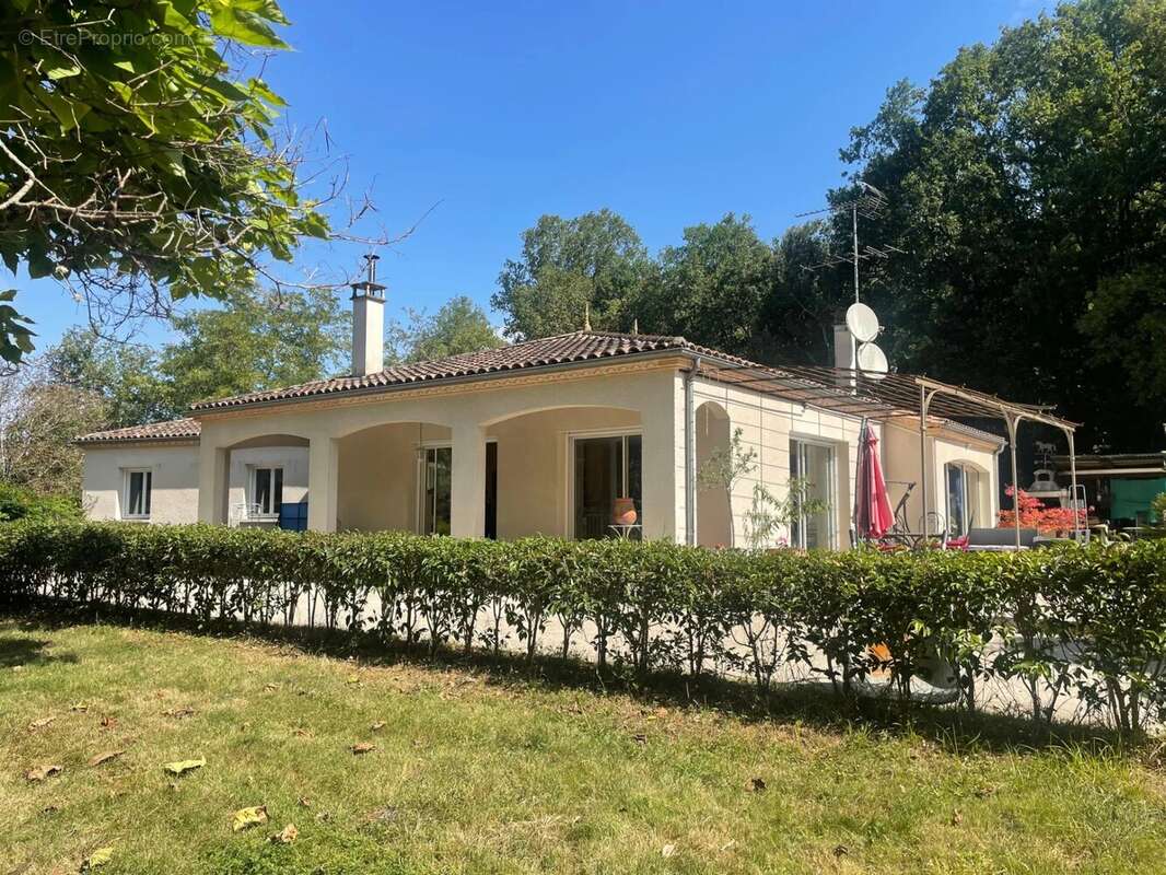 Maison à SAINTE-MARTHE