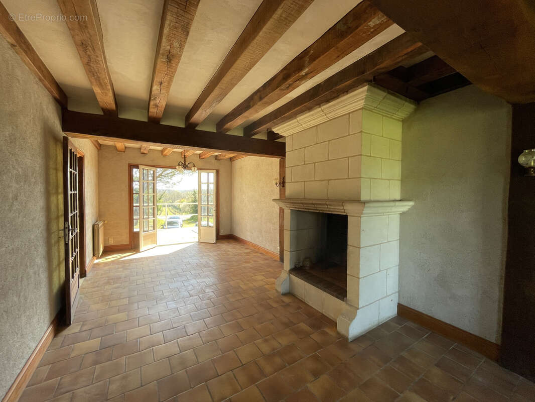 Maison à SOULAINES-SUR-AUBANCE