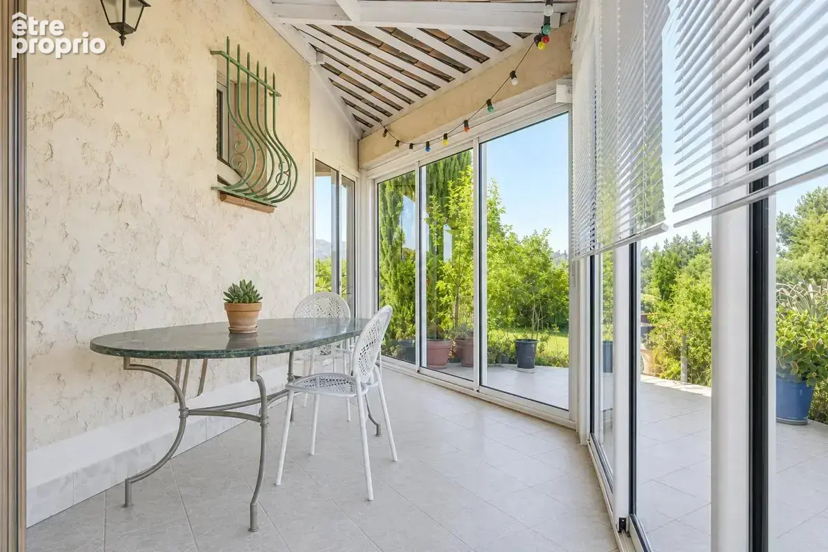 Pourrières – propriété familiale avec deux habitations, piscine - photo 9