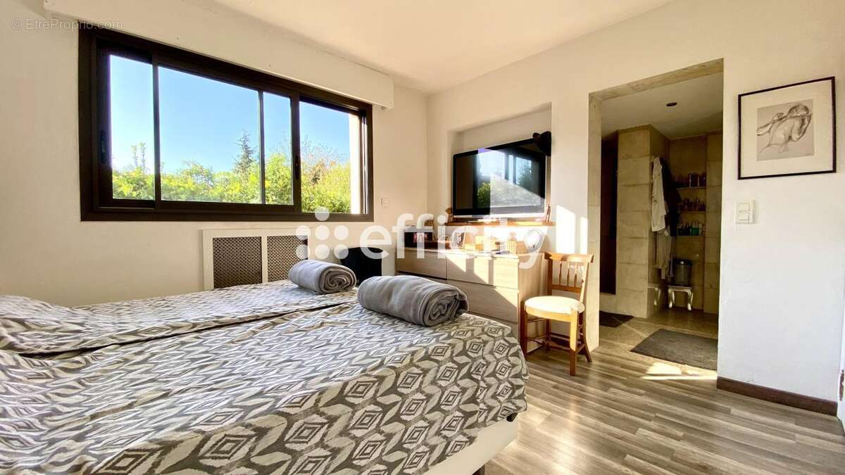 Maison à MOUGINS