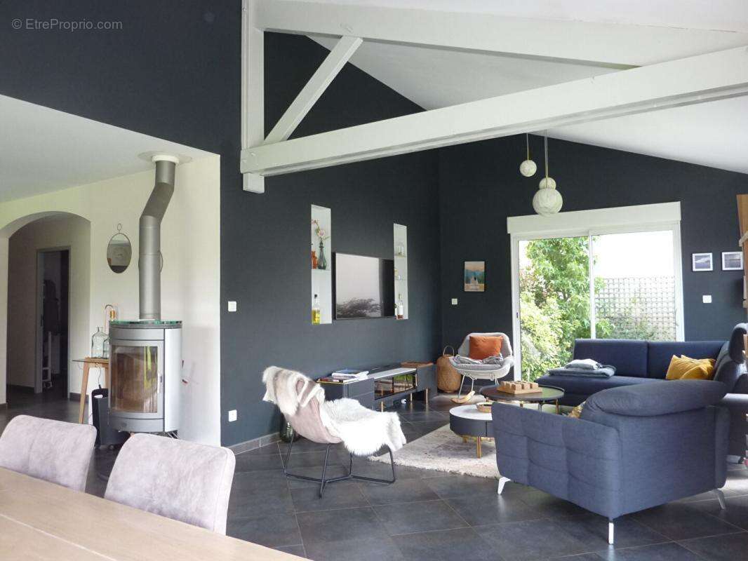 Maison Cholet 9 pièce(s) 207m2 - photo 2