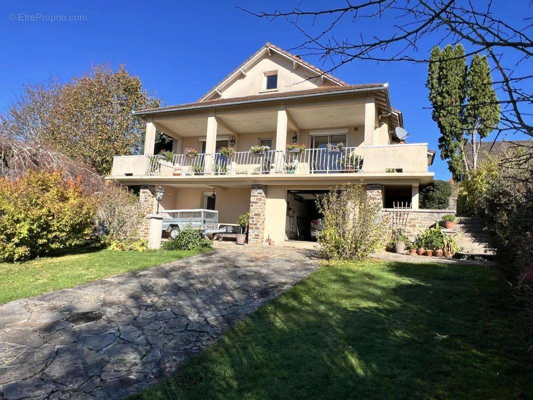 Maison à SAINT-MESMIN