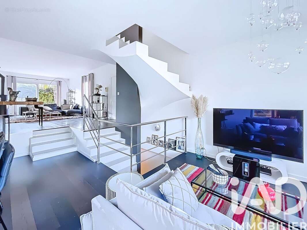 Photo 9 - Maison à RUEIL-MALMAISON