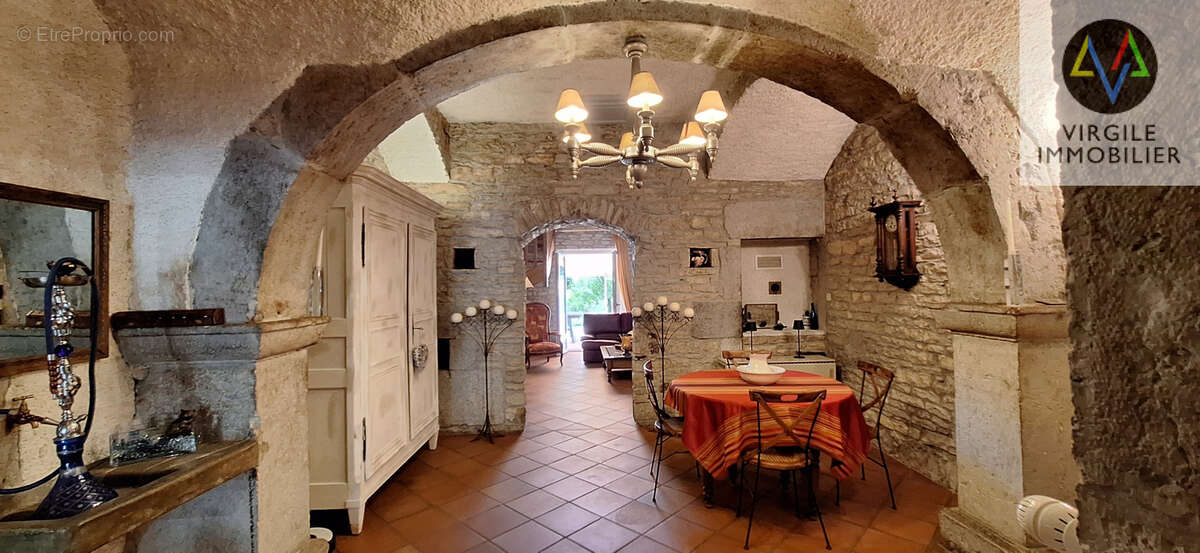 Maison de village - photo 13