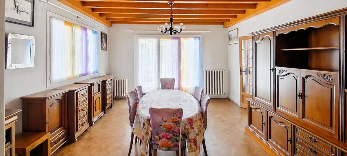 Maison à MEZIERES-EN-BRENNE