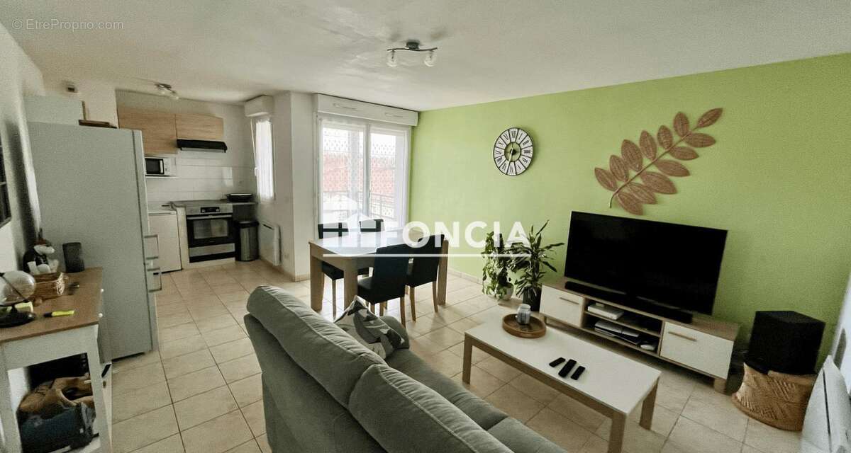 Appartement à AVION