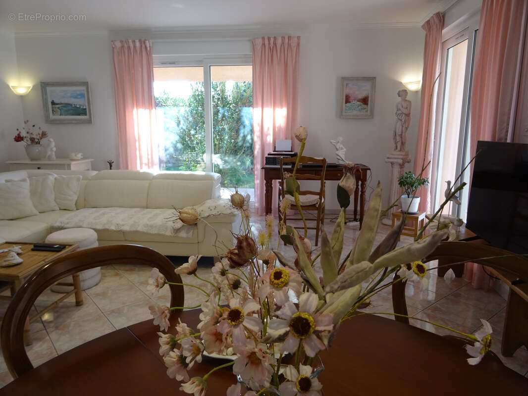 Maison à LESCURE-D'ALBIGEOIS