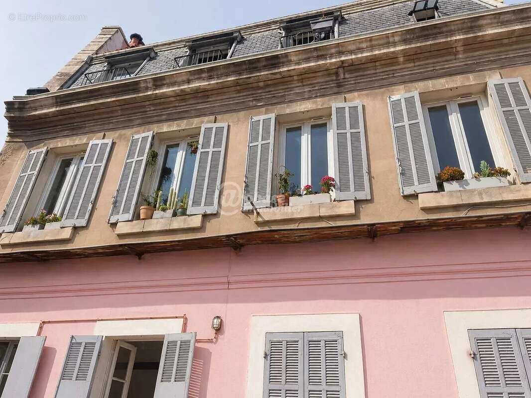 Appartement à MARSEILLE-6E