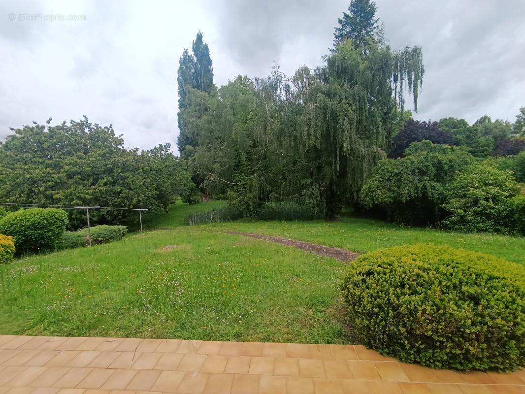 Appartement à LOUE