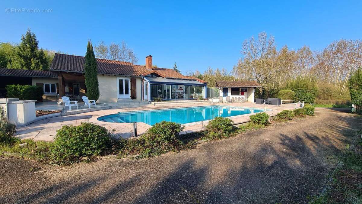 Maison à SAINT-JEAN-SUR-VEYLE