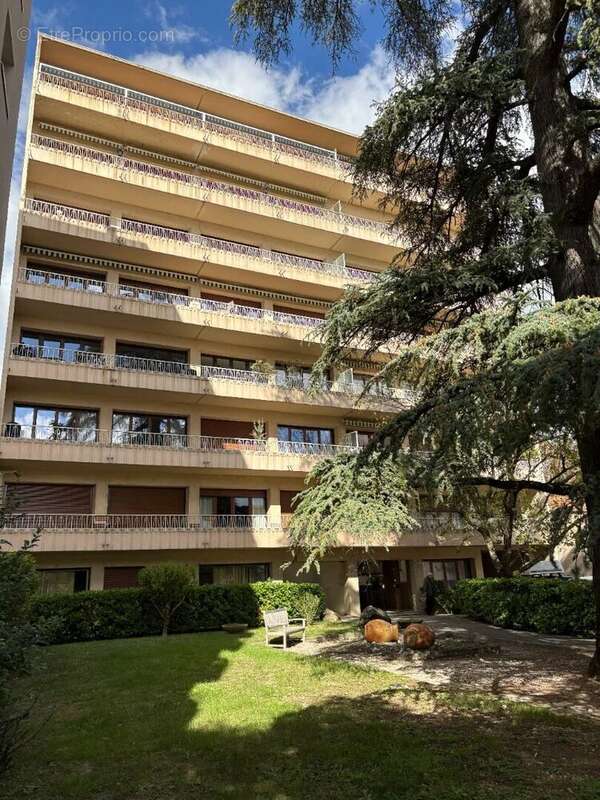 Appartement à ROMANS-SUR-ISERE