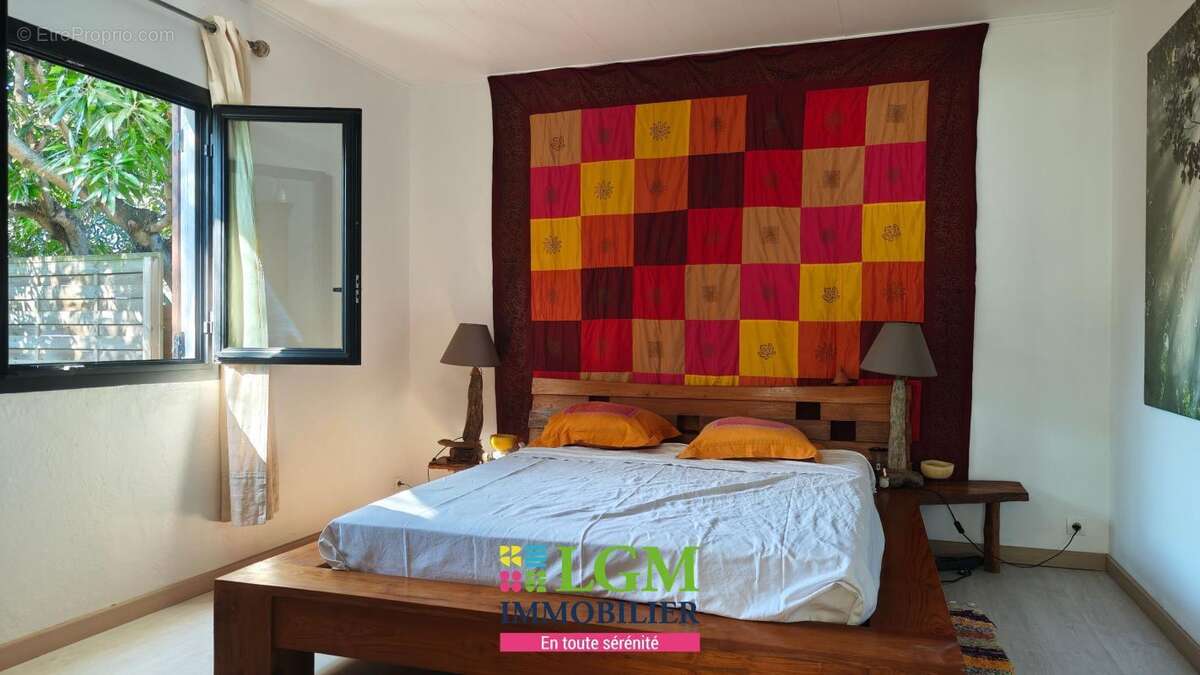 Maison à LA PLAINE-DES-PALMISTES