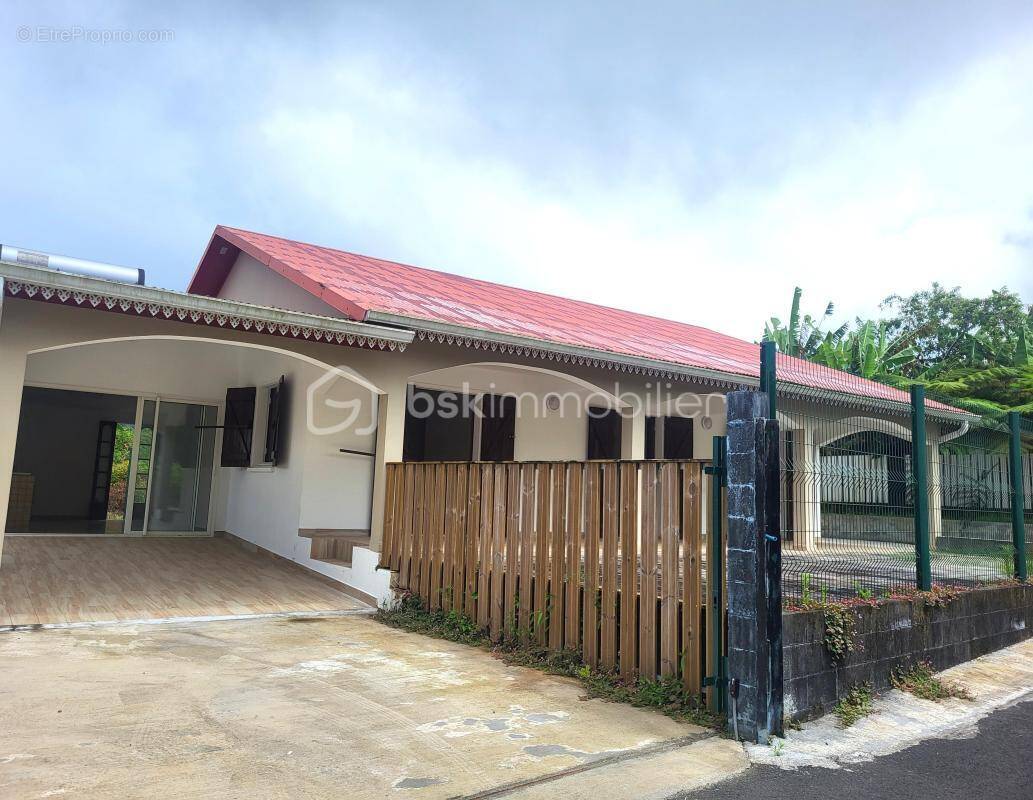 Maison à LA PLAINE-DES-PALMISTES